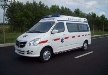 恭城救护车租赁